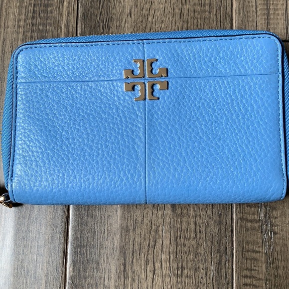 Tory Burch Ivy Wristlet Montego Blue - Picture 8 of 9
